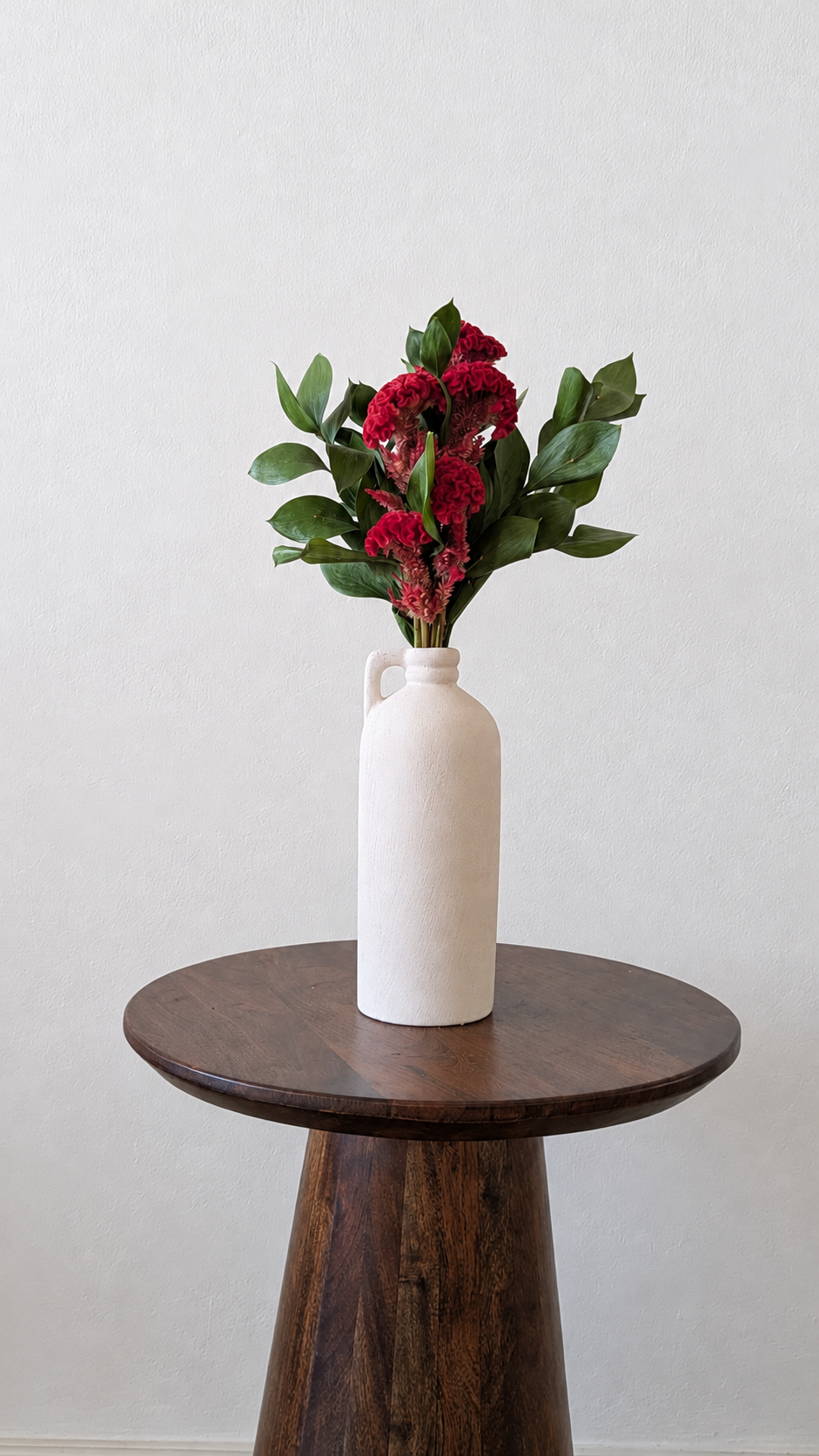 The set and vase