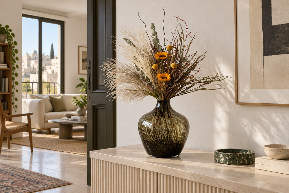 The set and vase